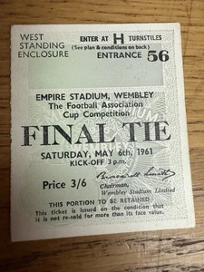 De colección Raro Corbata Final Leicester V Tottenham Hotspur 6 de mayo de 1961 SOLO BOLETO - Imagen 1 de 3