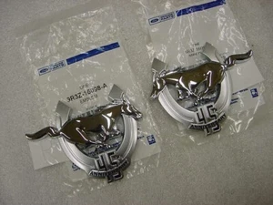 Ford Mustang 2009 45th Anniversary Edition Right/Left Set Fender Emblems NEW OEM - Picture 1 of 2