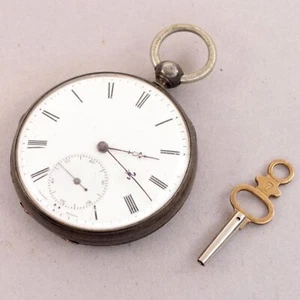 Swiss 46.1mm Pocket Watch Key Wind with Key Coin Silver Case - JS132 - Imagen 1 de 7