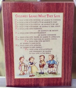 Vintage "Children Learn What They Live" HUMMEL 1960's Wood Wall Plaque - Picture 1 of 2