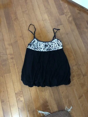 Women Express Tank top  Black with sequin size Medium Cotton  M pre owne - Изображение 1 из 2