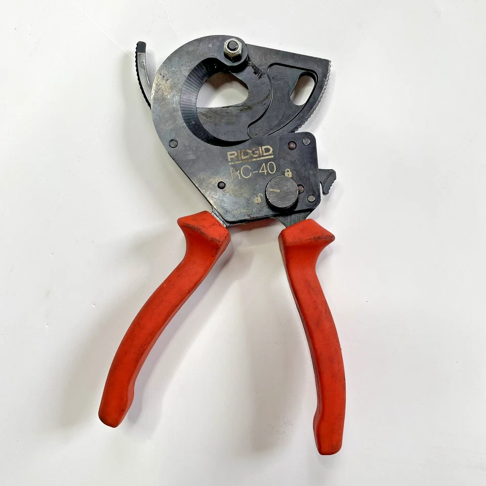 RIDGID 54288 RC-40 Ratchet Action Cutters Max. Cable Size: 1.5” 40 mm Copper Alu - Image 1 of 4