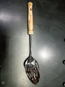 VINTAGE EKCO CHROMIUM PLATED SLOTTED STIRRING SERVING SPOON UTENSIL Wood Handle - Picture 1 of 15