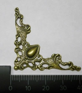 Pack of 8 Antique Filigree Corner 41x41mm Wooden Box Embellishment Aged C004 - Picture 1 of 1