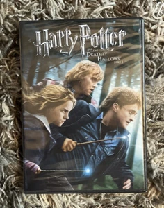 Harry Potter and the Deathly Hallows, Part 1 (DVD, 2010) - Picture 1 of 3