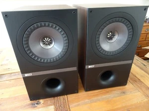 KEF Q300 Bookshelf Speakers (Walnut) - Picture 1 of 10
