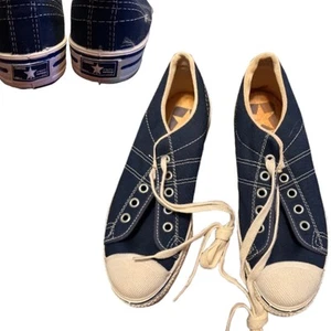 Deadstock Vintage Navy Converse Sneakers Low Tops / youth 3.5 women’s 5.5 - Picture 1 of 5