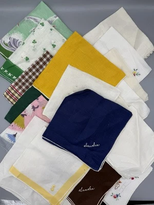 Lote misto vintage de 21 lenços femininos bordados de renda floral - Imagem 1 de 4