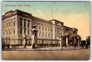 Postcard~ Buckingham Palace~ London, England - Picture 1 of 2