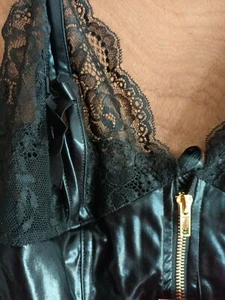 Ann Summers Tasha PU wetlook lace zip front bodysuit in black16/18 Wrd) GIFT š - Picture 1 of 5
