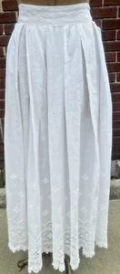 ANTIQUE EDWARDIAN TEENS WHITE PLEATED SKIRT W/ EMBROIDERY OPENWORK LACE - Picture 1 of 9