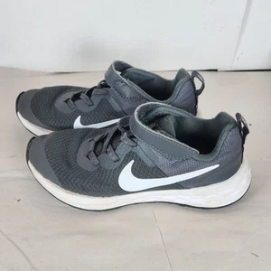Scarpe da corsa Nike giovani taglia 3 nere DD1095-001 scuola corsa casual viaggio - Foto 1 di 13