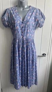 Abito Laura Ashley vintage anni 80 blu floreale plissettato bottoni petto cotone UK 12 - Foto 1 di 9