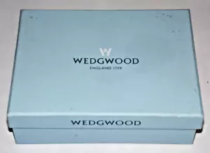 WEDGWOOD ROUND GLOBE SALT AND PEPPER POTS 1621SPSL NOS BOXED CHROME VERY RARE - Foto 1 di 3