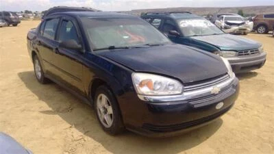 Used Left Door Mirror fits: 2004 Chevrolet Malibu Power classic style emblem in Foto 1 de 4