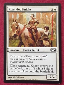 Magic The Gathering 2013 CORE SET M13 ATTENDED KNIGHT white card MTG - Picture 1 of 2