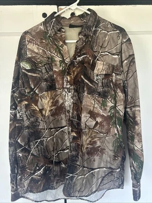 Real Tree Camo Long Sleeve Fleece Medium Excellent Condition - Image 1 of 4