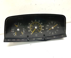 1987 MERCEDES-BENZ 300D INSTRUMENT GAUGE CLUSTER 000007 MILES SPEEDOMETER - Bild 1 von 7