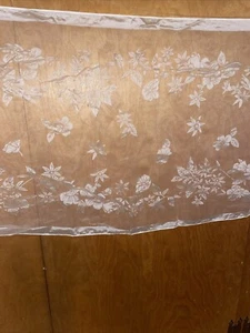 Scarf - White Flowers 45”x 17” OPA - Nylon and Rayon - Japan - Vintage - Picture 1 of 8