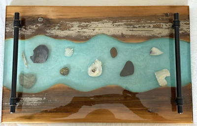 Charcuterie 蓝色环氧树脂河餐盘带贝壳 18.75 英寸长,X 12 — 第 1/4 张图片