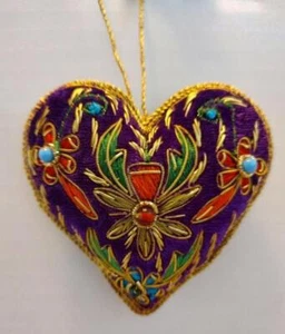 Adorno de tela corazón púrpura hecho a mano bordado Zari India San Valentín 290B - Imagen 1 de 3