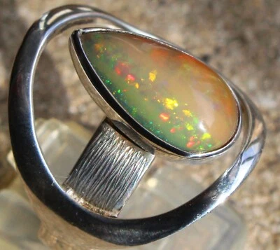 Welo Multicolor Opal 4.1 Karat 950er Silberring Größe 19,4 mm - Bild 1 von 4