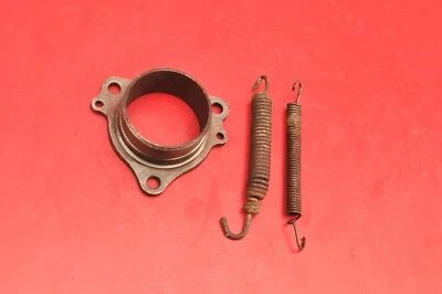 1996 90-99 Honda CR125 CR125R CR 125 Exhaust Pipe Cylinder Mount Flange & Spring - Image 1 of 3