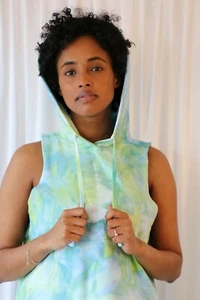 Hand Dyed Sleeveless Racerback Hoodie Blue Yellow Green Carnival - Picture 1 of 4