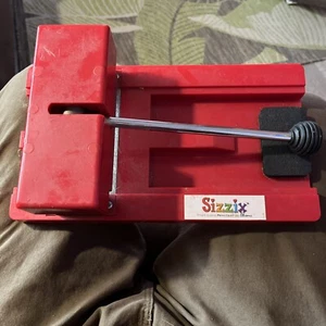 Sizzix Original Personal Die Cutter Big Red Press Machine Provo Craft converter - Picture 1 of 4