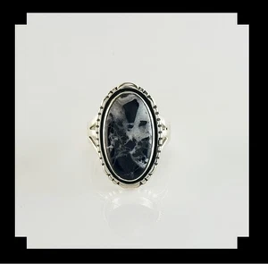 Sterling and White Buffalo Ring Size 9 - Picture 1 of 7