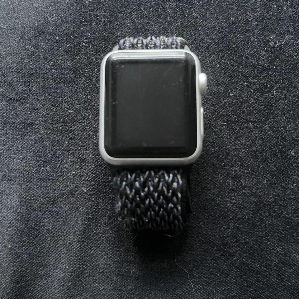 Apple Watch Series 1 38mm Aluminiumgehäuse Silber - Bild 1 von 1