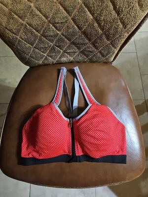 Victoria Secret VSX Sport Racerback Front Zip Close Underwire Sports Bra Red 34C - Image 1 of 4