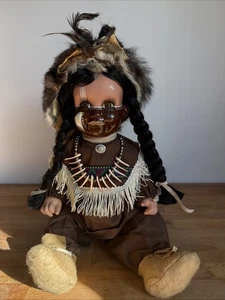 "Muñeco de porcelana Navajo Boy único hecho a mano de 20 pulgadas con cara pintada firmado" - Imagen 1 de 15