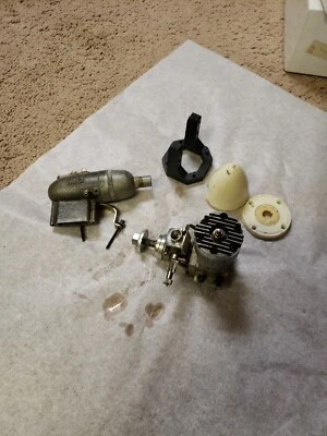 ENYA Engine - enya 45 II - model 6002  - Image 1 of 4