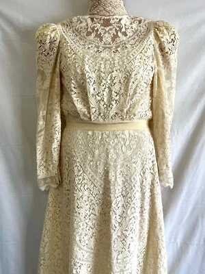 Handmade French Victorian Style Wedding Gown Quaker Lace Size 6 - Image 1 of 4