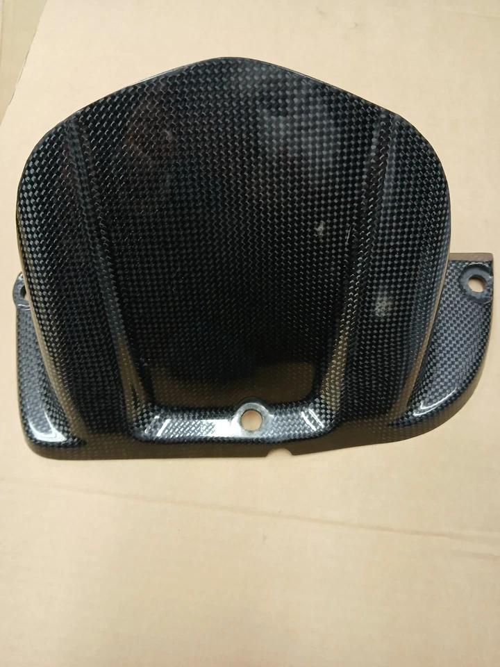 Fz1 Fazer Parafango Posteriore Carbonio Nuoro - Immagine 1 di 4