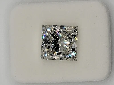 4.22 Ct PRINCESS Cut IGI Certified Lab Grown Diamond G Color VS1 Clarity - Image 1 of 4