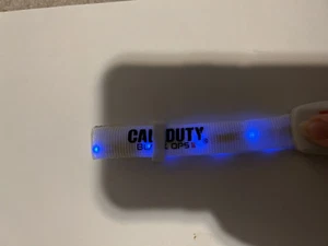 Call of Duty II Black Ops Limited Edition Werbearmband beleuchtet - Bild 1 von 3