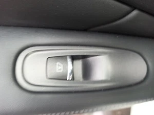 Interruttore comando vetro finestrino posteriore sinistro INFINITI Q50 Hybrid 2014-2018 OEM originale - Foto 1 di 4