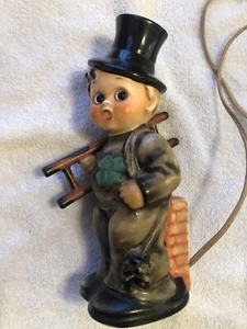 Magnifique Lampe Veilleuse GOEBEL HUMMEL «  RAMONEUR «  Tmk 4 1960/1972 21 Cm - Picture 1 of 10