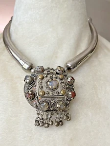 Vintage Tibetan Pendant Necklace Agate Cabochon Decor Locket Box Pendant Dangle - Picture 1 of 11