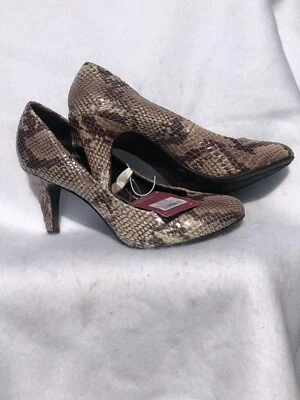 Zapatos con estampado de piel de serpiente para mujer talla 7 tacones de salón COMO NUEVOS con etiqueta Precio de venta sugerido por el fabricante: $29.99 Foto 1 de 4