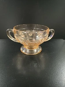 Federal Glass Sharon Round Pink Glass Finger Loop Handle Bowl - Picture 1 of 2