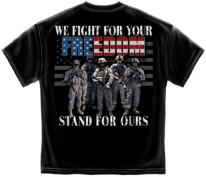 Nuova maglietta WE FIGHT FOR YOUR FREEDOM STAND FOR OUR CON LICENZA PATRIOTTICA - Foto 1 di 2