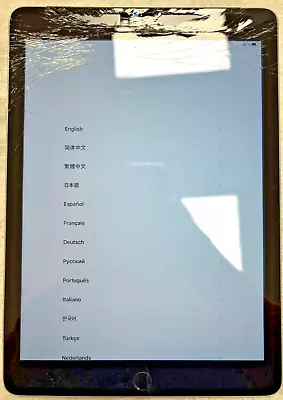 iPad 5 (2017) 9.7 WIFI+CELLULAIRE A1823 32GO GRIS SIDERAL - MDM - VITRE FISSURÉE - Photo 1/3