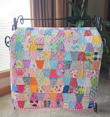 Nuevo Vaso Desguazado Bebé Niña Hecho a Mano Edredón Ducha Regalo Foto 1 de 4