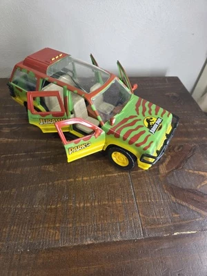 2020 Jurassic World Legacy Collection Ford Explorer Vehicle Jeep - Image 1 of 4