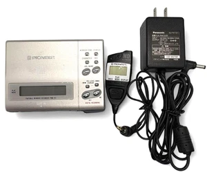 PIONEER PMD-R2 MiniDisc Registratore MD Portatile 251001 - Foto 1 di 12
