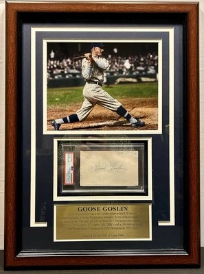 Framed Goose Goslin Authentic Autograph Index Card with Photograph and Plaque - Image 1 of 4