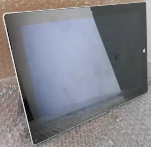 Microsoft Surface 3, X7-Z8760 1.60GHz 4GB RAM 128GB Win 10 Pro READ DESC - Picture 1 of 3
